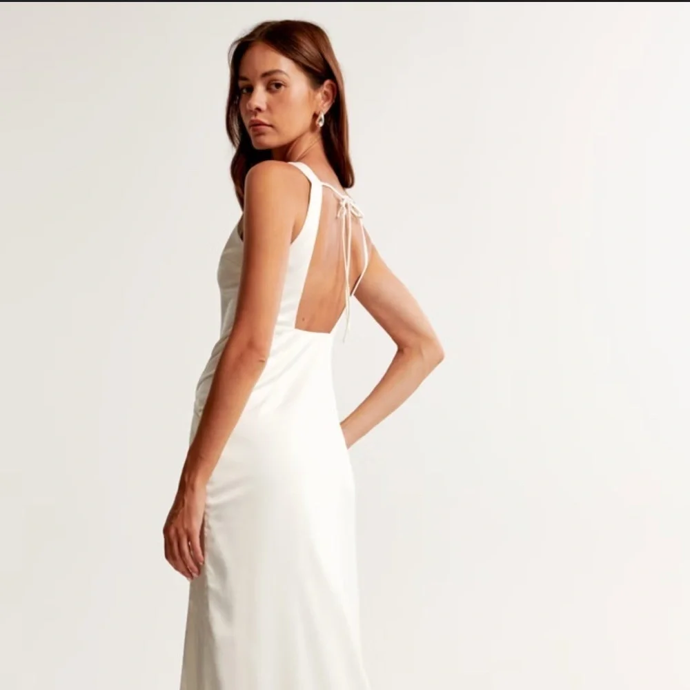 NWT Abercrombie & Fitch Draped Maxi Dress ✨🤍